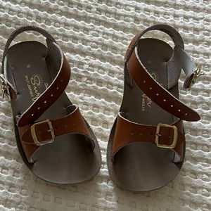 Sun- San surfer leather tan toddler sandals size 9 EUC